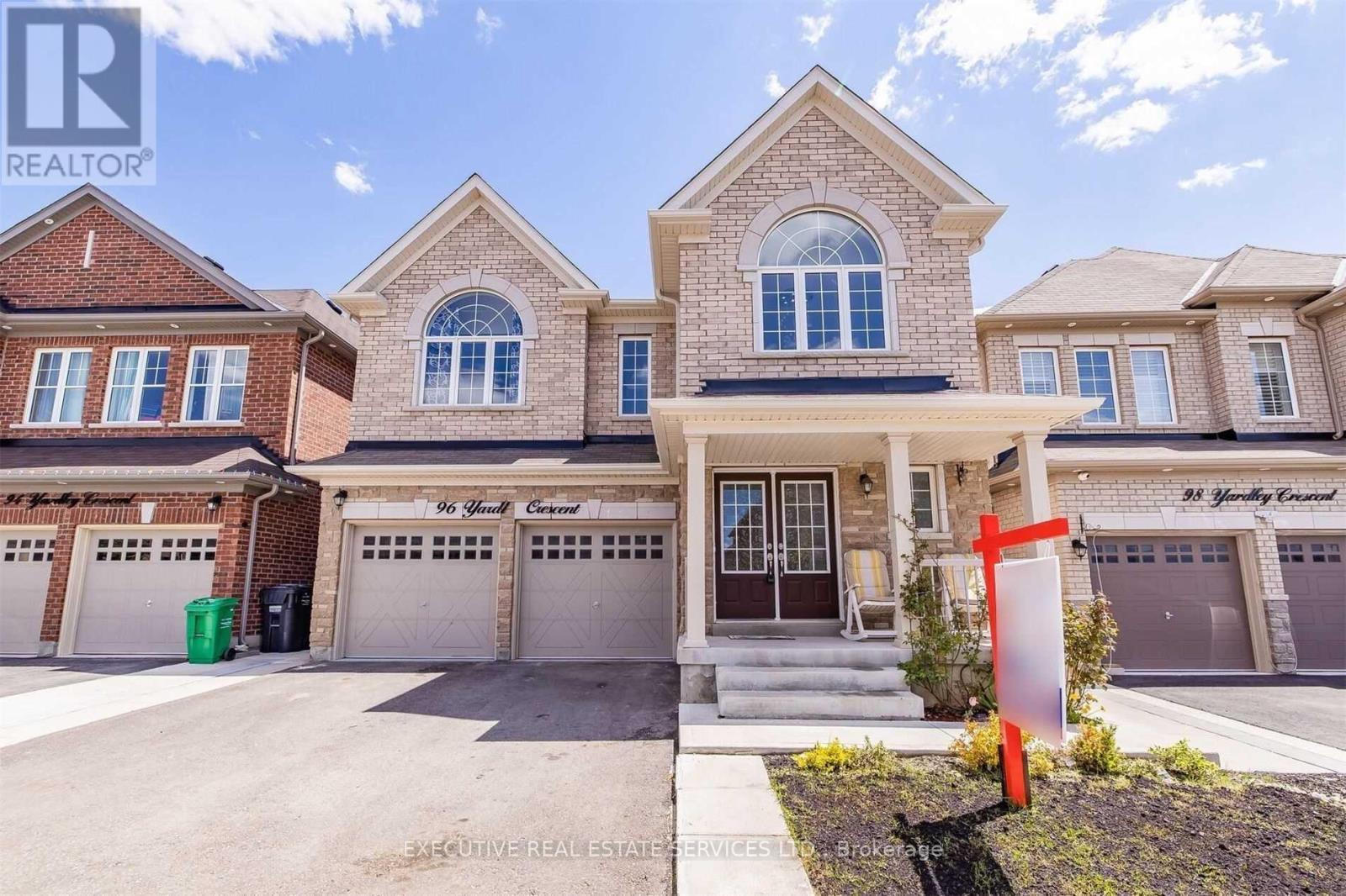 96 Yardley Crescent, Brampton, ON - Outdoor With Facade