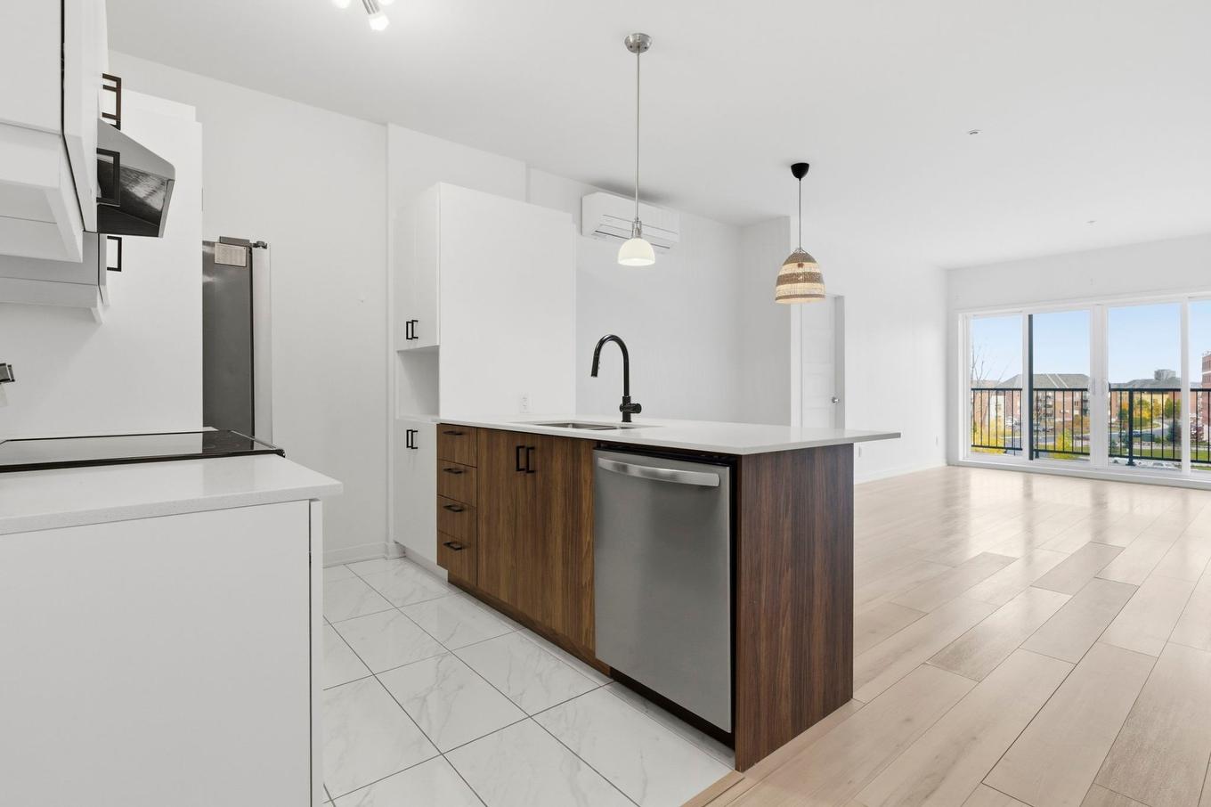 Hall - 406-9175 Rue Lennon, Brossard, QC - Indoor Photo Showing Kitchen