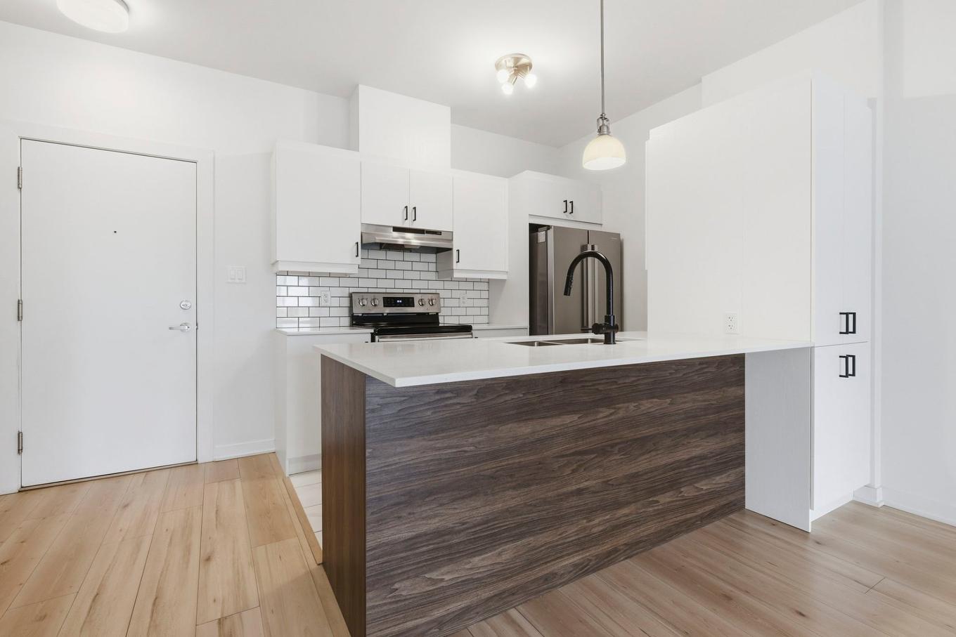 Kitchen - 406-9175 Rue Lennon, Brossard, QC - Indoor Photo Showing Kitchen