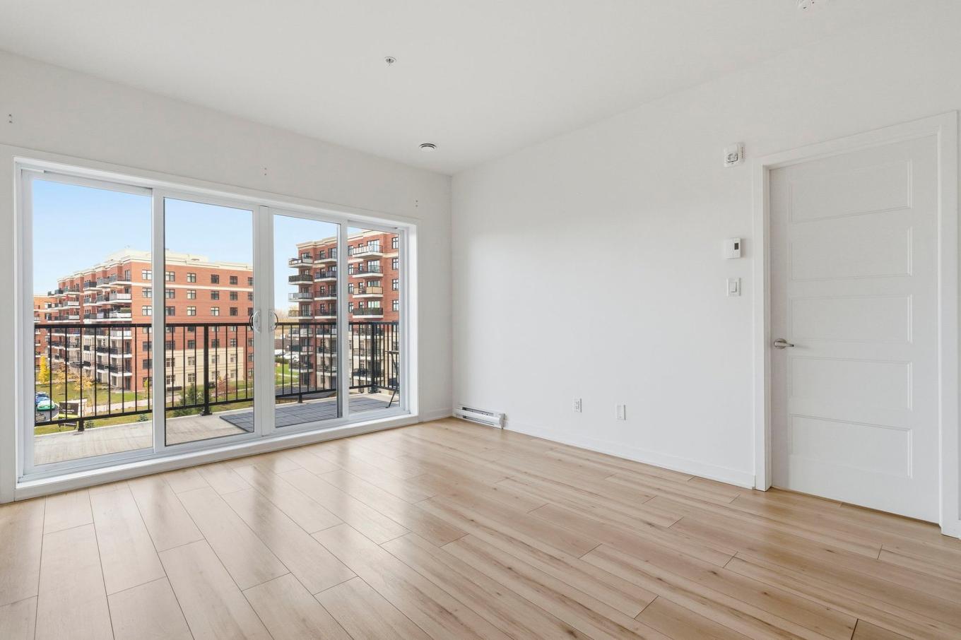 Living room - 406-9175 Rue Lennon, Brossard, QC - Indoor