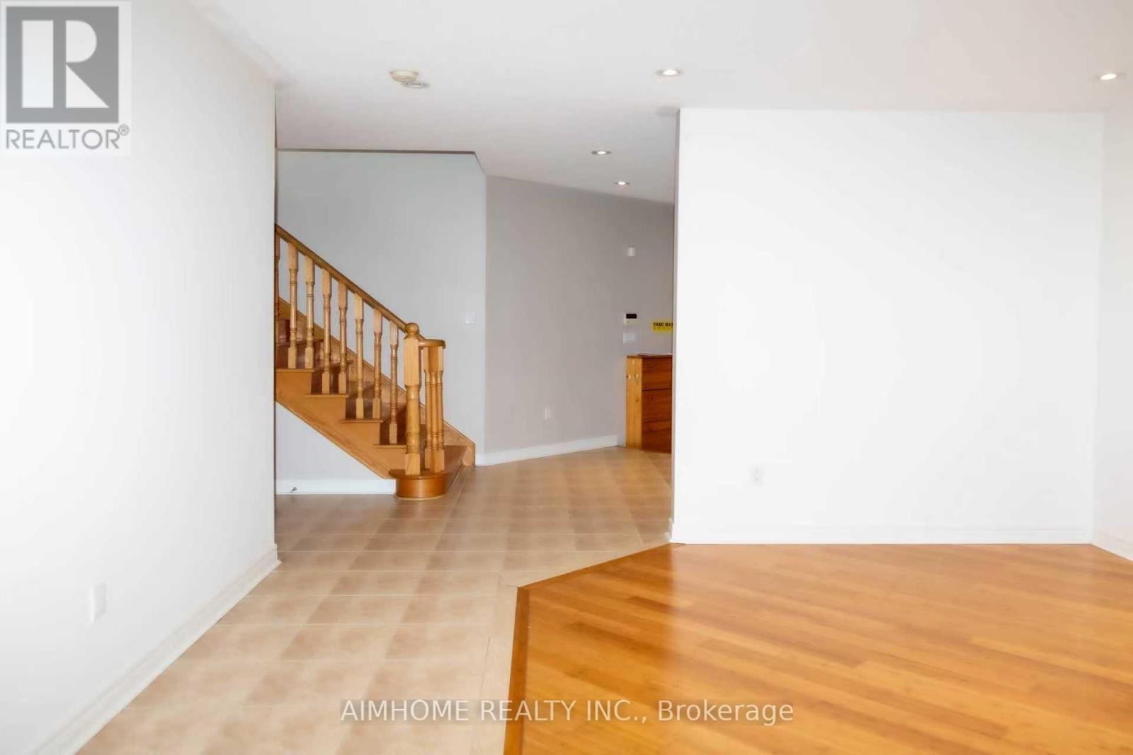 19 Durango Drive, Richmond Hill, ON - Indoor Photo Showing Other Room