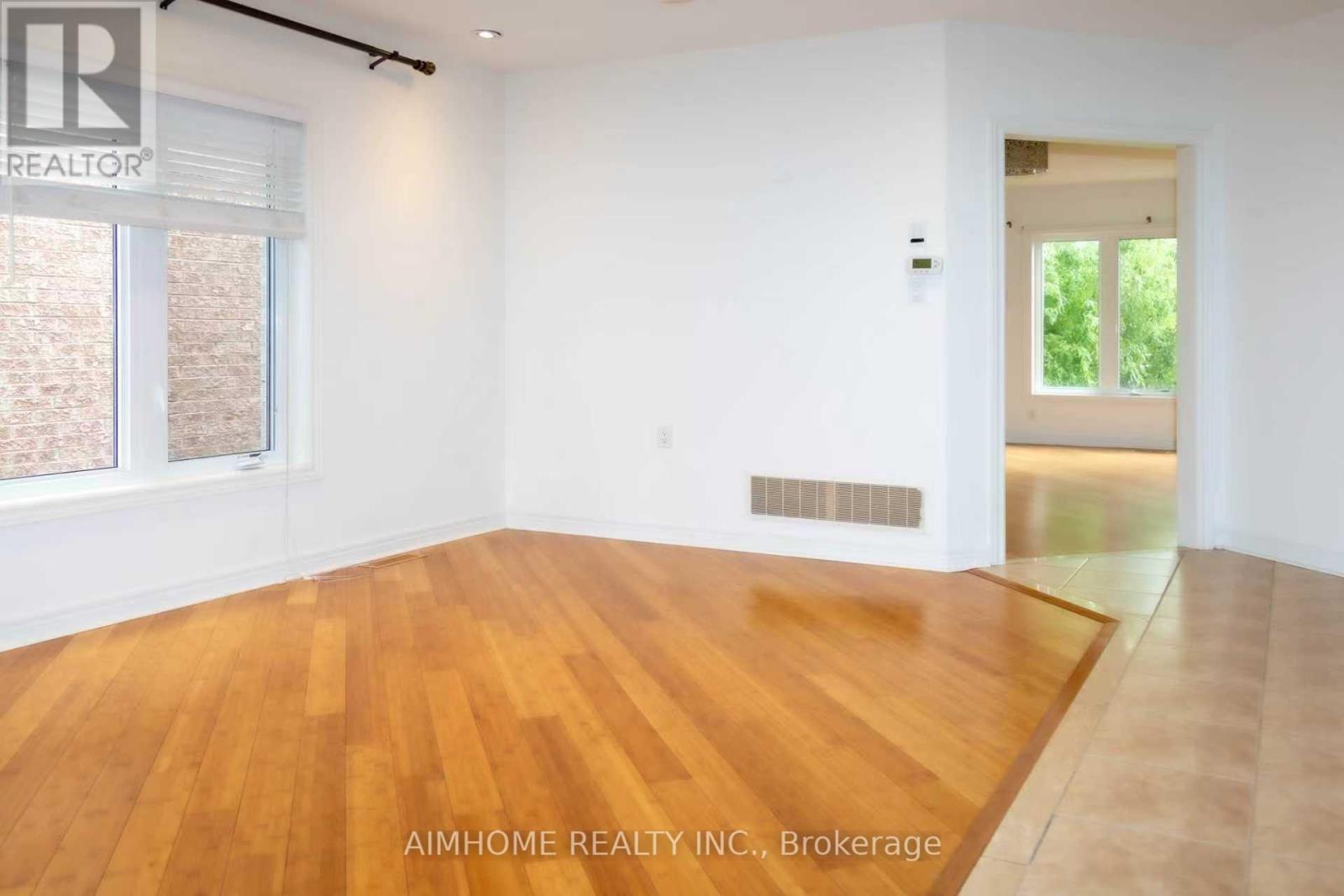 19 Durango Drive, Richmond Hill, ON - Indoor Photo Showing Other Room