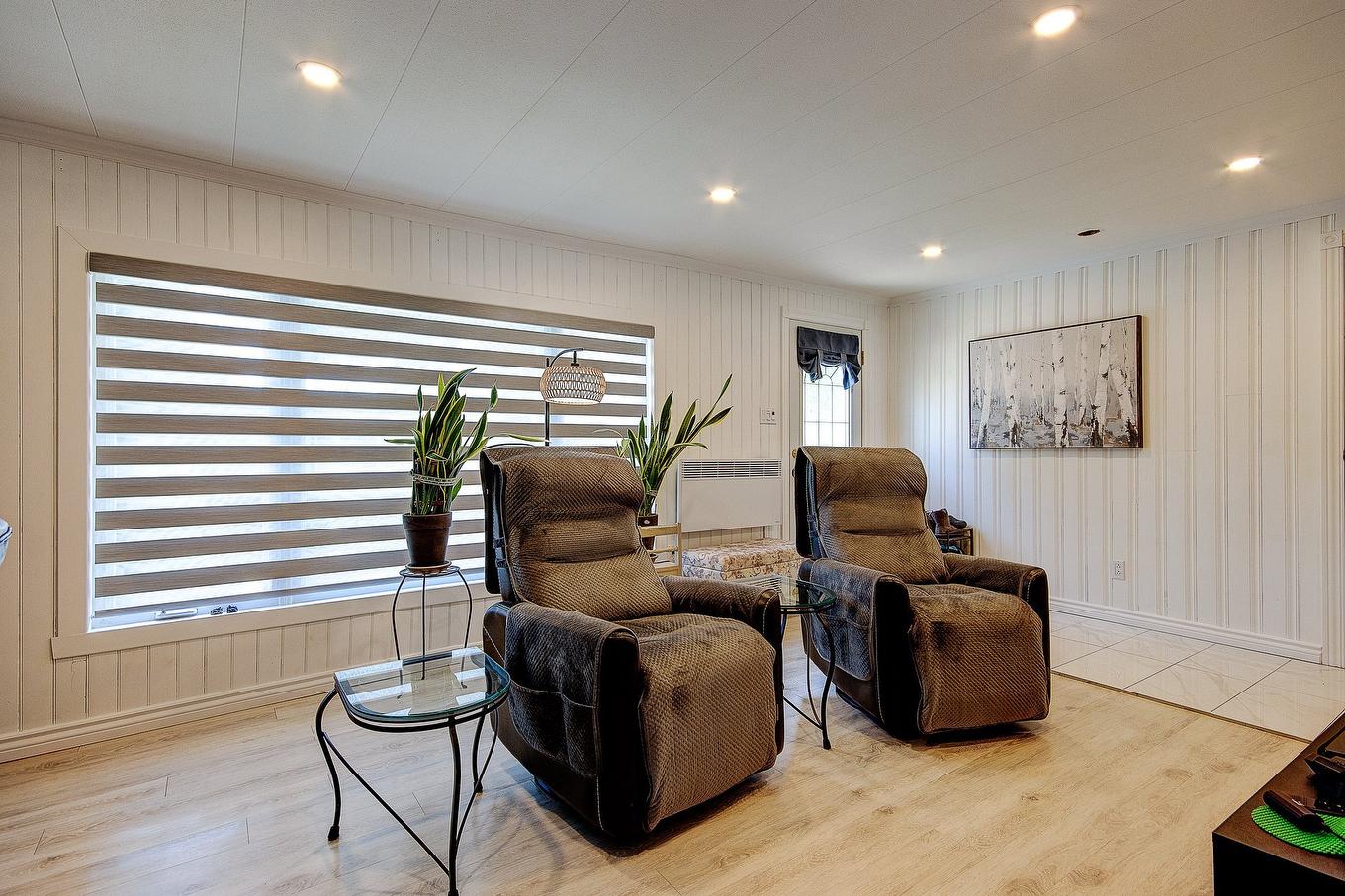 Living room - 6-3950 Boul. Sir-Wilfrid-Laurier, Longueuil (Saint-Hubert), QC - Indoor