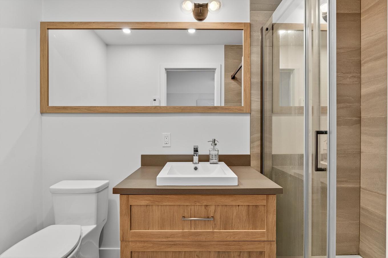 Ensuite bathroom - 580 Rue Charlie-Forbell, Mont-Tremblant, QC - Indoor Photo Showing Bathroom