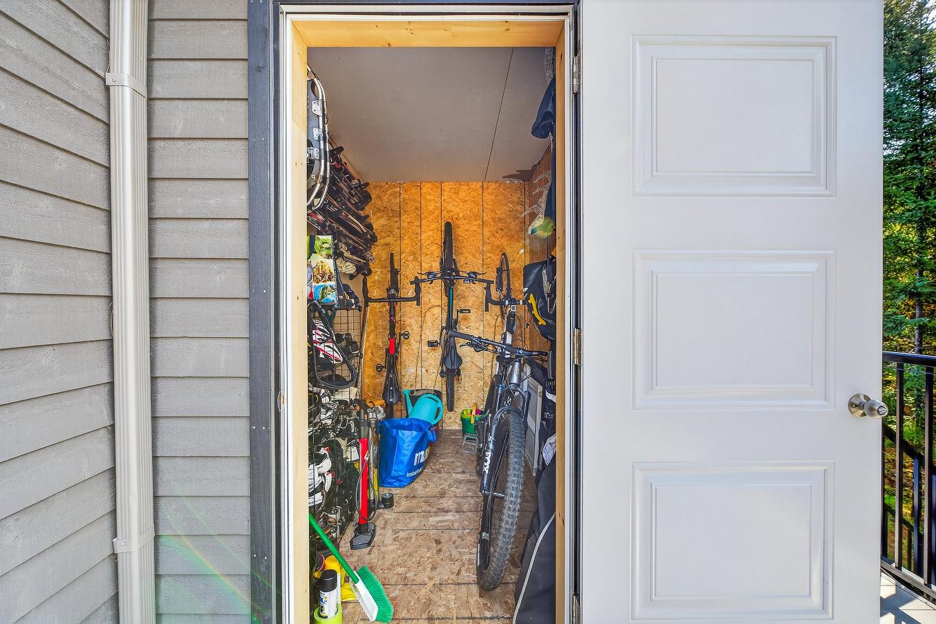 Storage - 580 Rue Charlie-Forbell, Mont-Tremblant, QC - Outdoor With Exterior