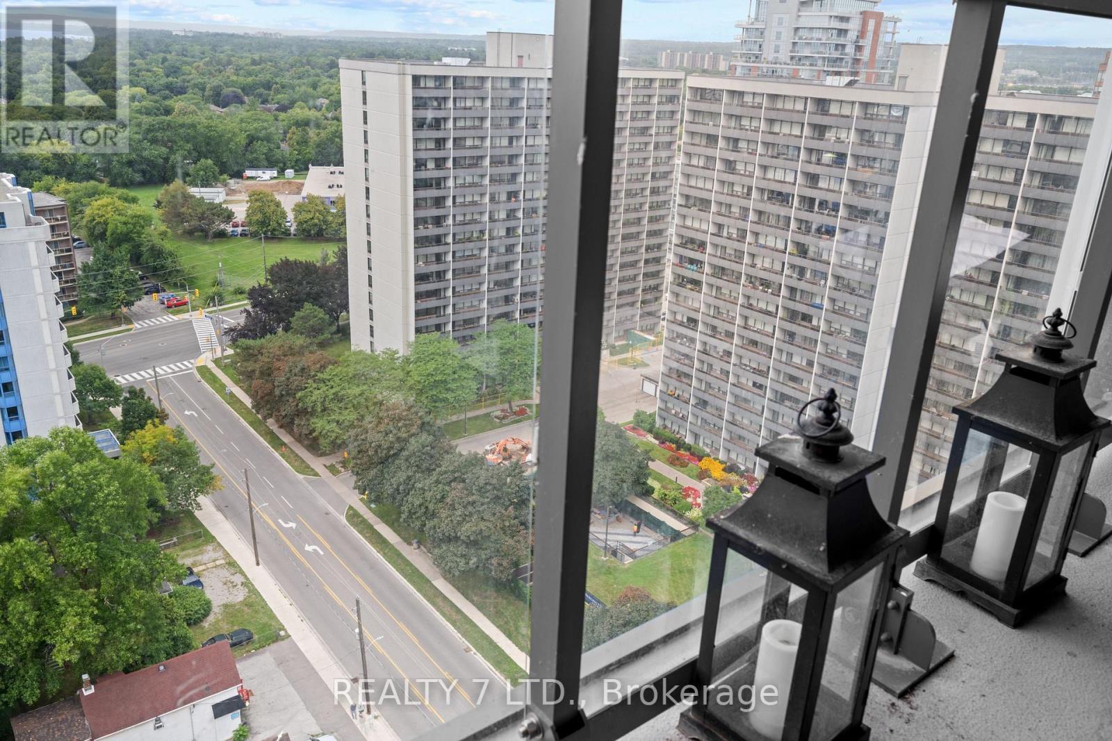 1701 - 500 Brock Avenue N, Burlington (Brant), ON - With View