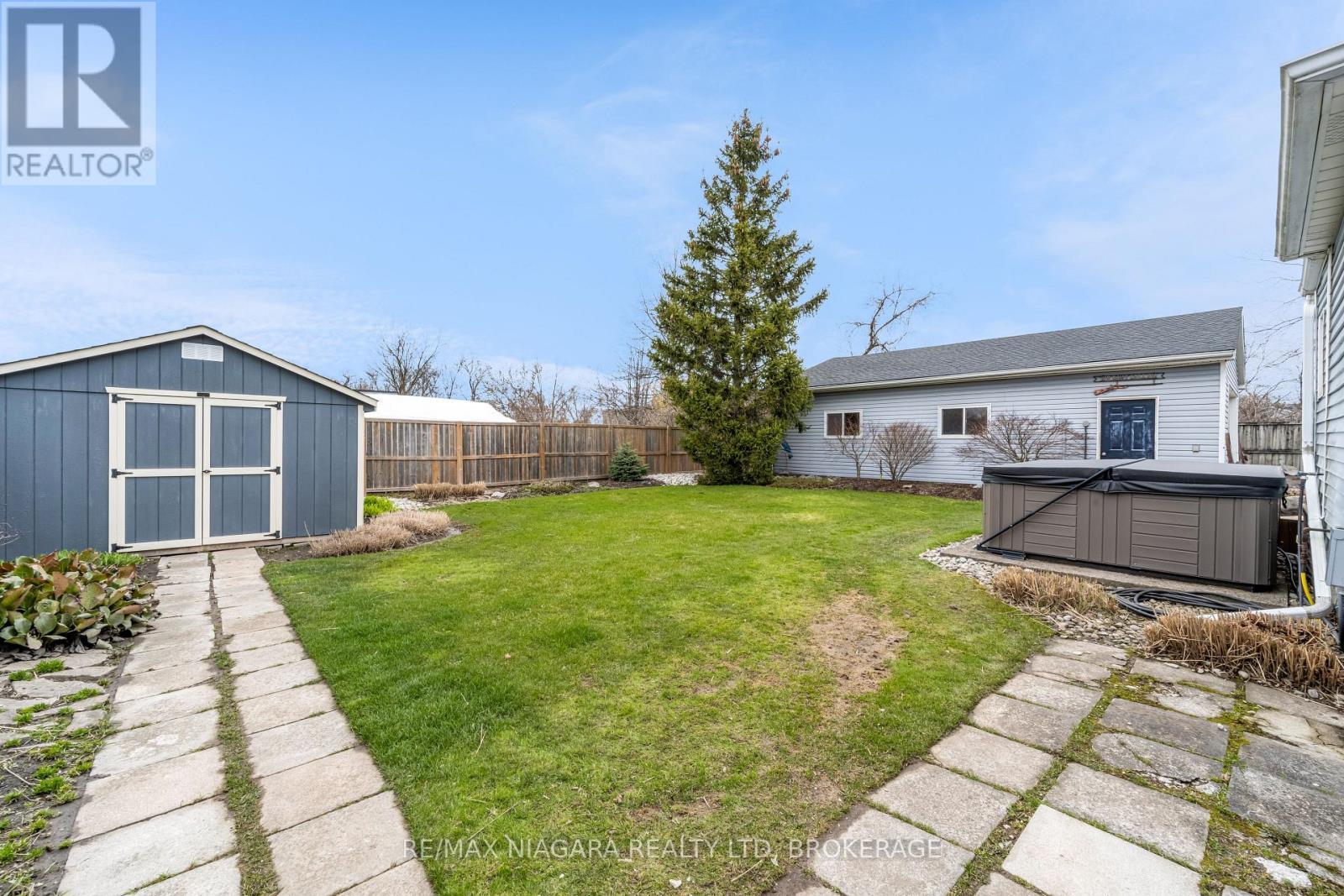 53 Turner Crescent, St. Catharines (Oakdale), ON - Outdoor