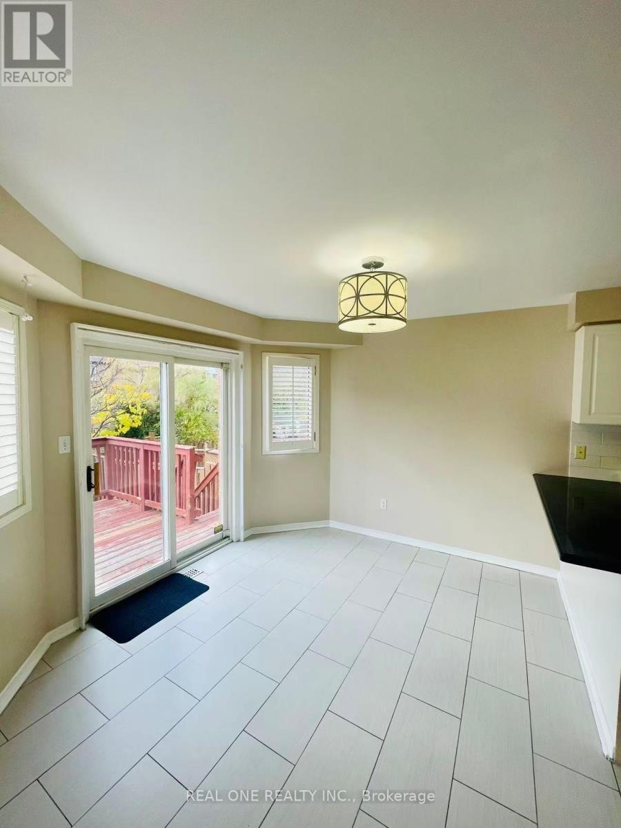 5316 Hollypoint Avenue, Mississauga, ON - Indoor Photo Showing Other Room