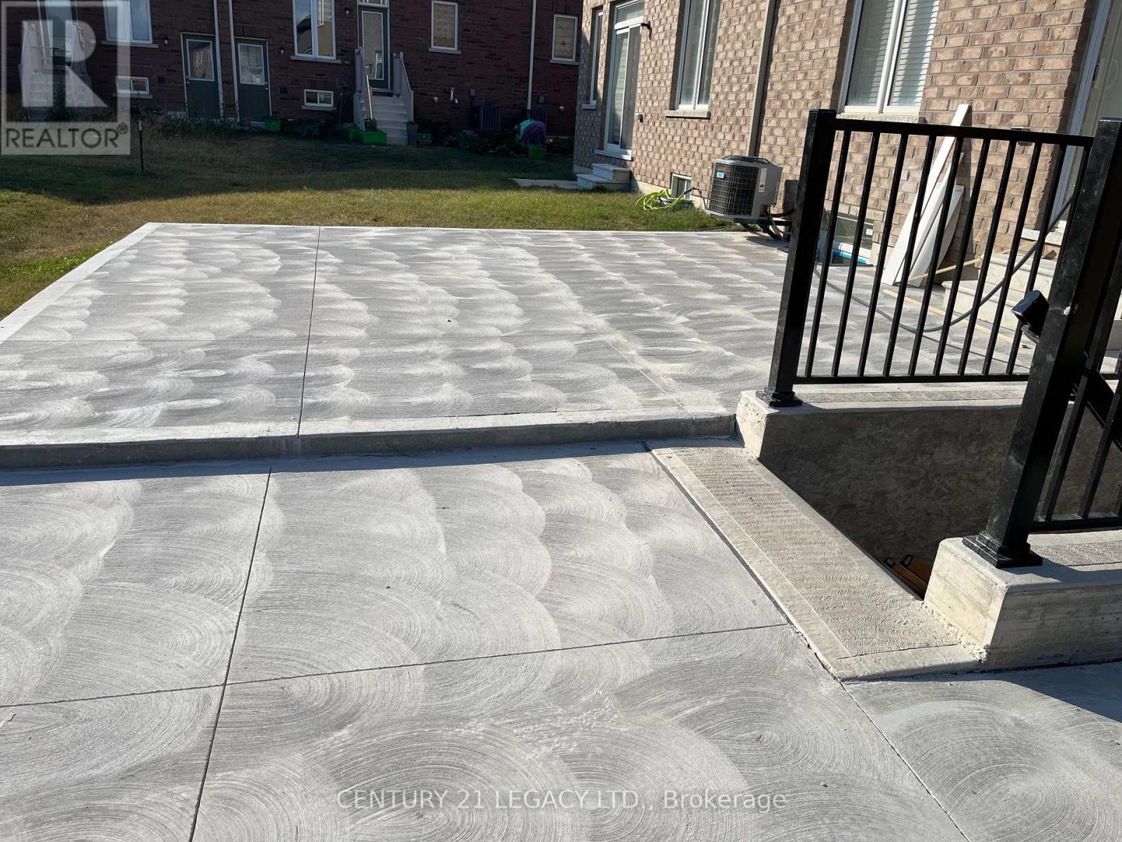 18 Ladysmith (Basement) Street, Brampton, ON - Outdoor