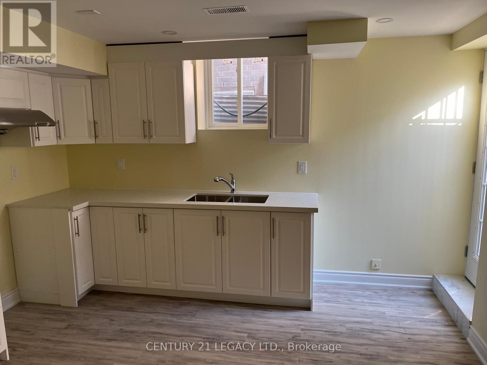 18 Ladysmith (Basement) Street, Brampton, ON - Indoor