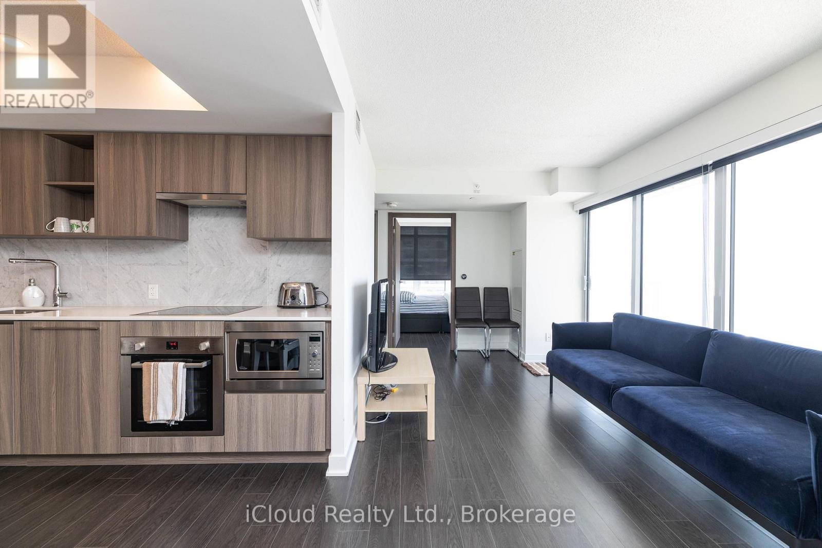 2311 - 19 Bathurst Street, Toronto, ON - Indoor