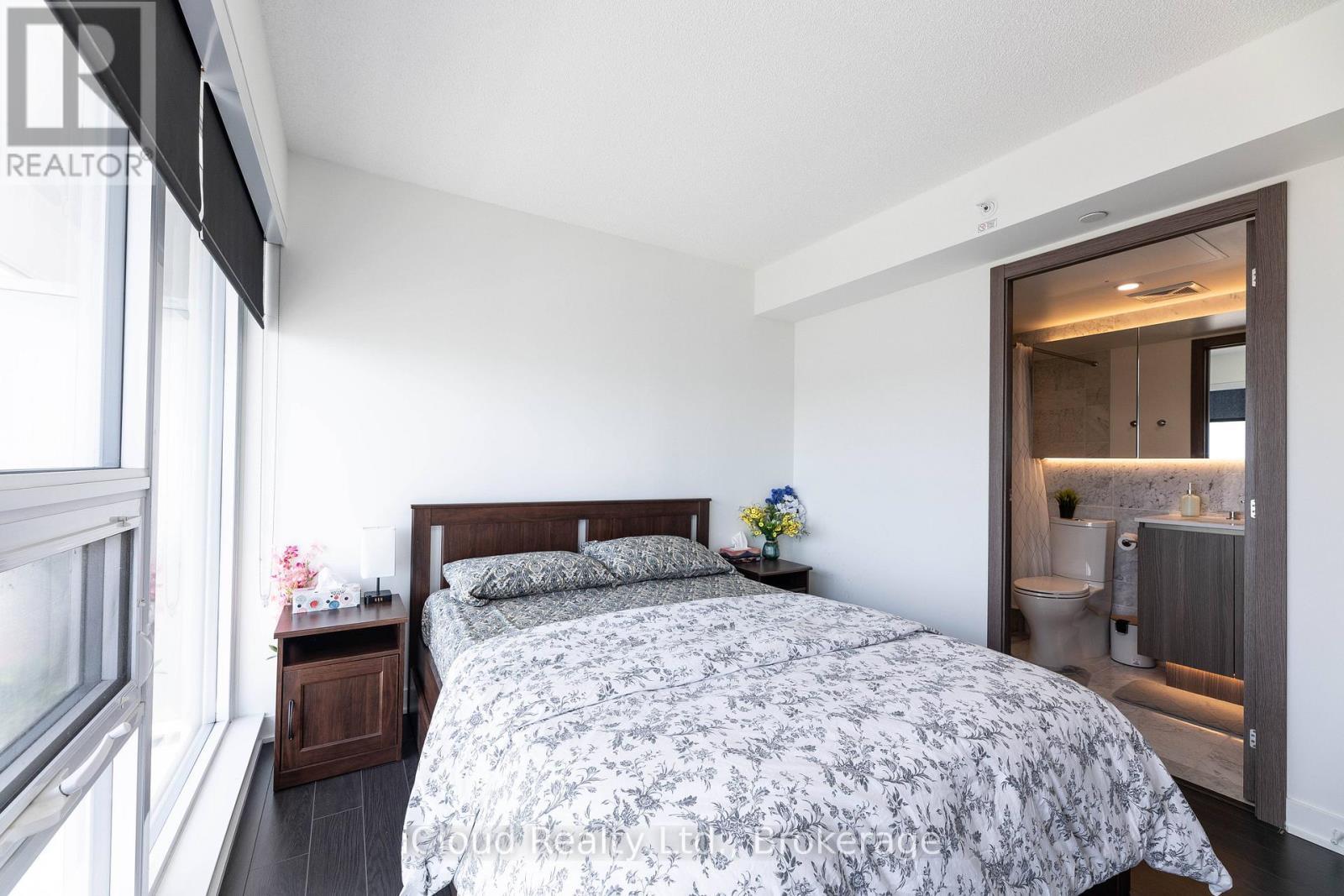 2311 - 19 Bathurst Street, Toronto, ON - Indoor Photo Showing Bedroom