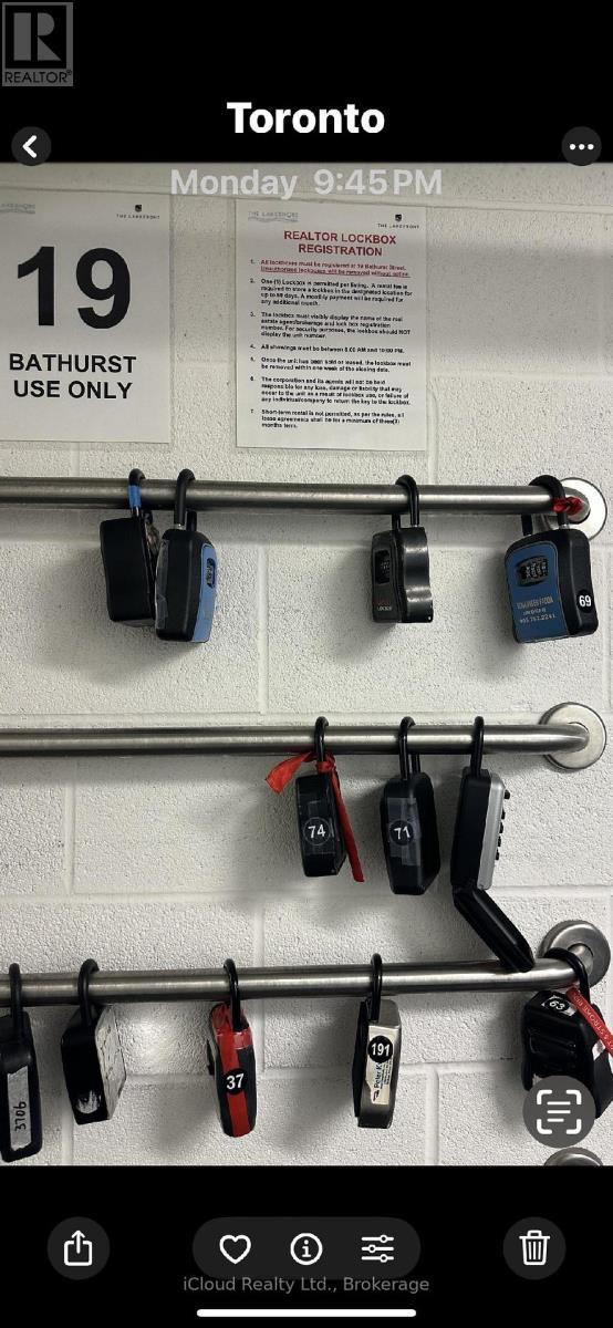2311 - 19 Bathurst Street, Toronto, ON - Indoor Photo Showing Kitchen