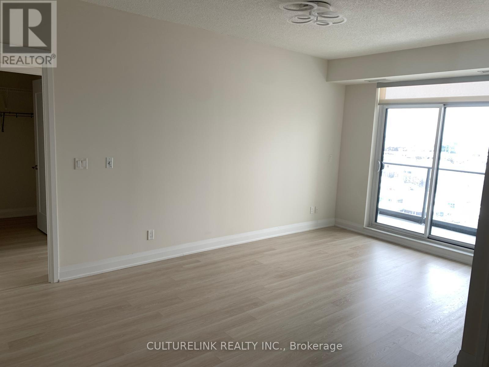 1505 - 398 Highway 7 E, Richmond Hill, ON - Indoor Photo Showing Other Room