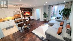 215 - 16A ELGIN STREET Markham, ON L3T 4T4