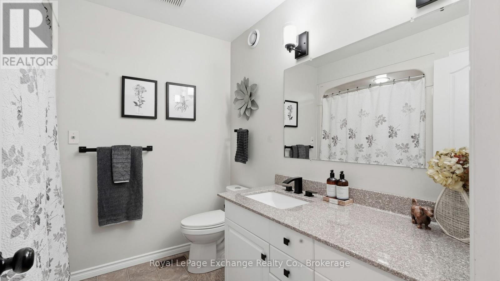 2295 12Th Concession, Huron-Kinloss, ON - Indoor Photo Showing Bathroom