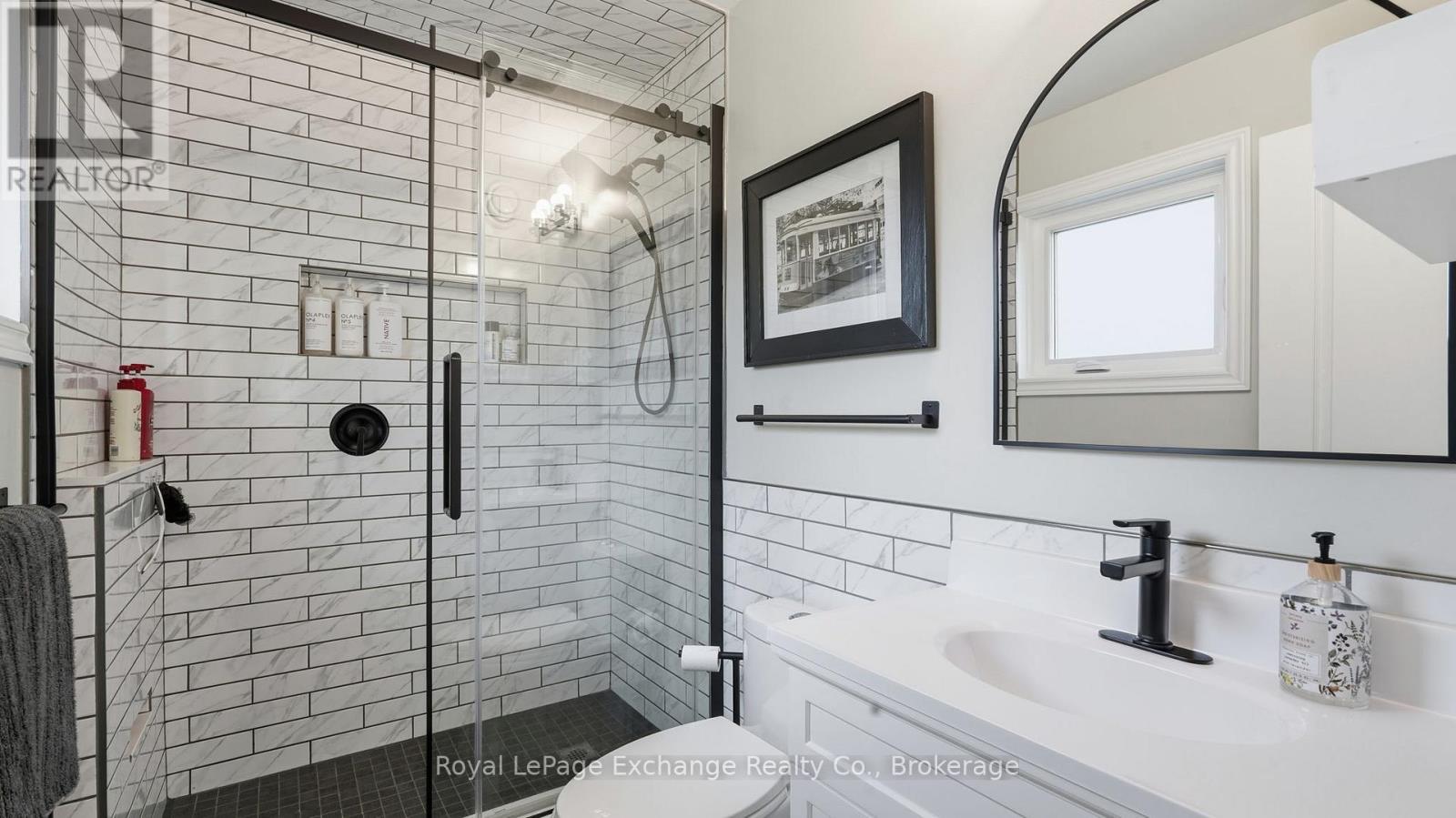 2295 12Th Concession, Huron-Kinloss, ON - Indoor Photo Showing Bathroom