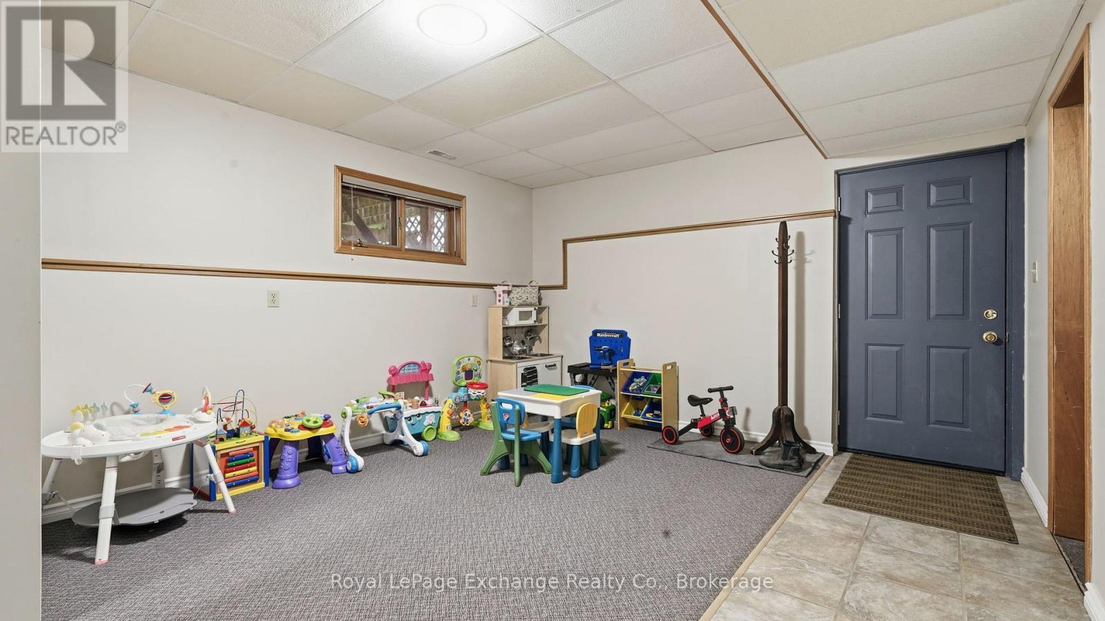 2295 12Th Concession, Huron-Kinloss, ON - Indoor Photo Showing Other Room