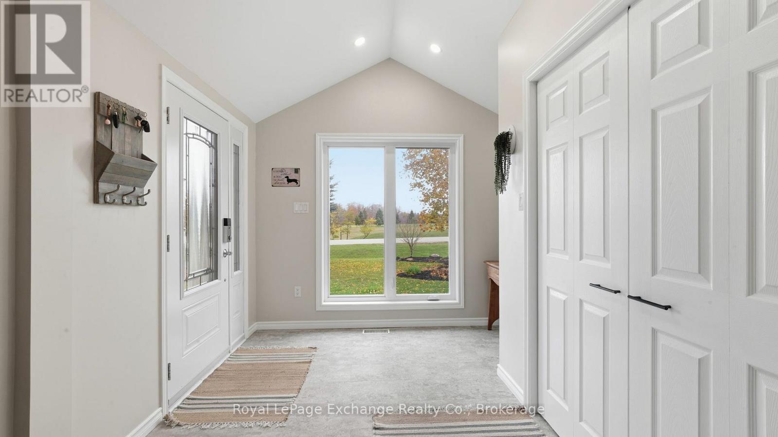 2295 12Th Concession, Huron-Kinloss, ON - Indoor Photo Showing Other Room