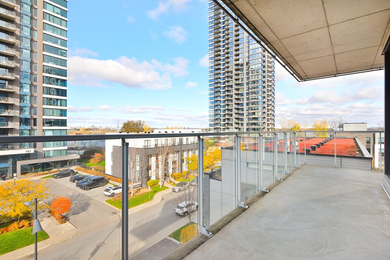 Balcony - 431-111 Ch. De La Pointe-Nord, Montréal (Verdun/Île-Des-Soeurs), QC - Outdoor With Balcony