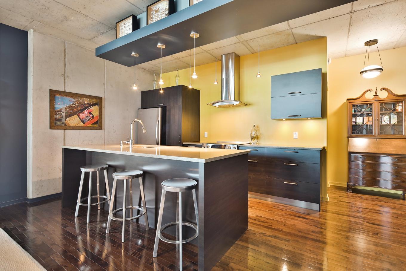 Kitchen - 431-111 Ch. De La Pointe-Nord, Montréal (Verdun/Île-Des-Soeurs), QC - Indoor Photo Showing Kitchen With Upgraded Kitchen