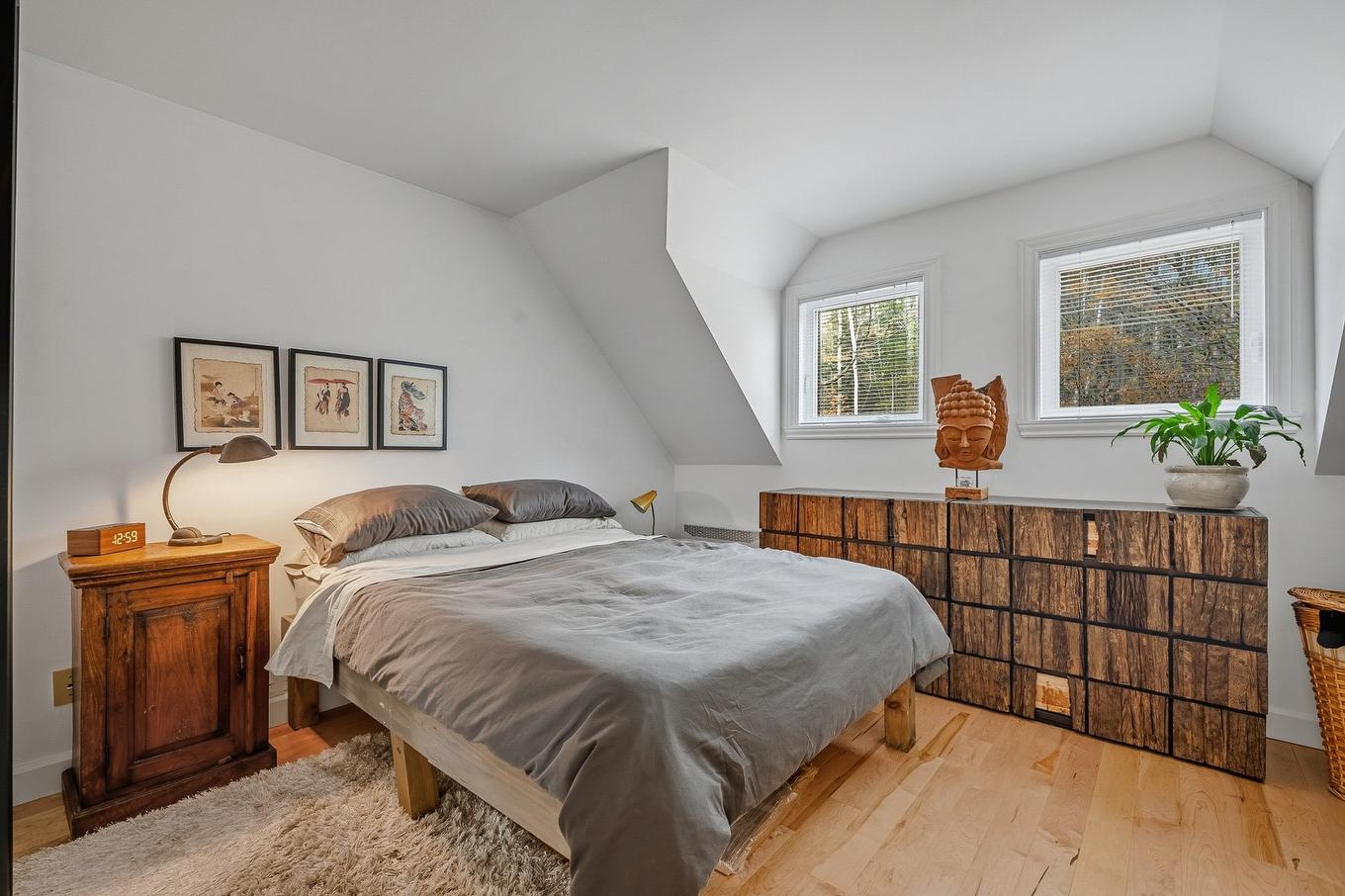 Primary bedroom - 103-280 Ch. Des Grappes, Piedmont, QC - Indoor Photo Showing Bedroom