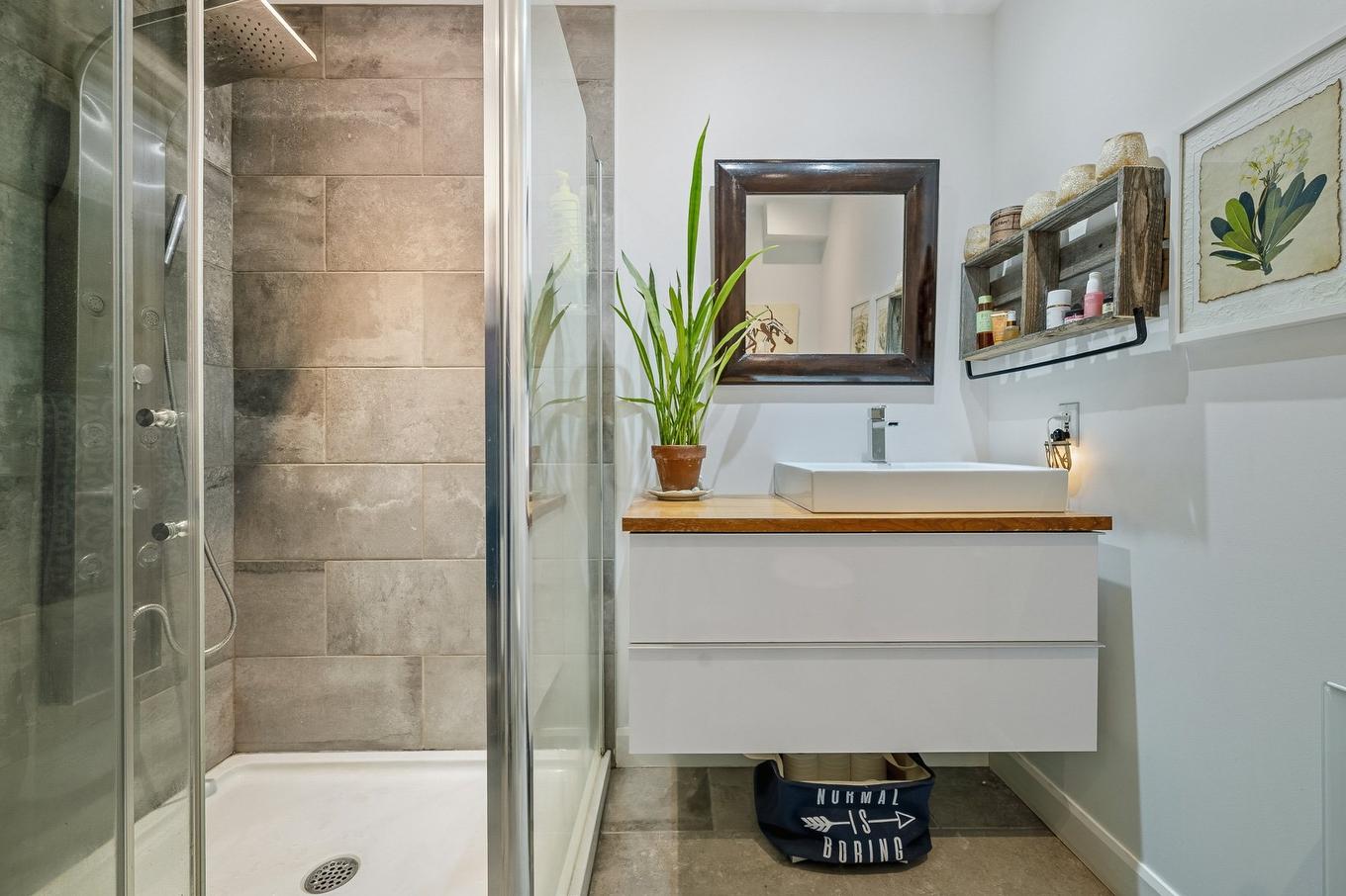 Bathroom - 103-280 Ch. Des Grappes, Piedmont, QC - Indoor Photo Showing Bathroom