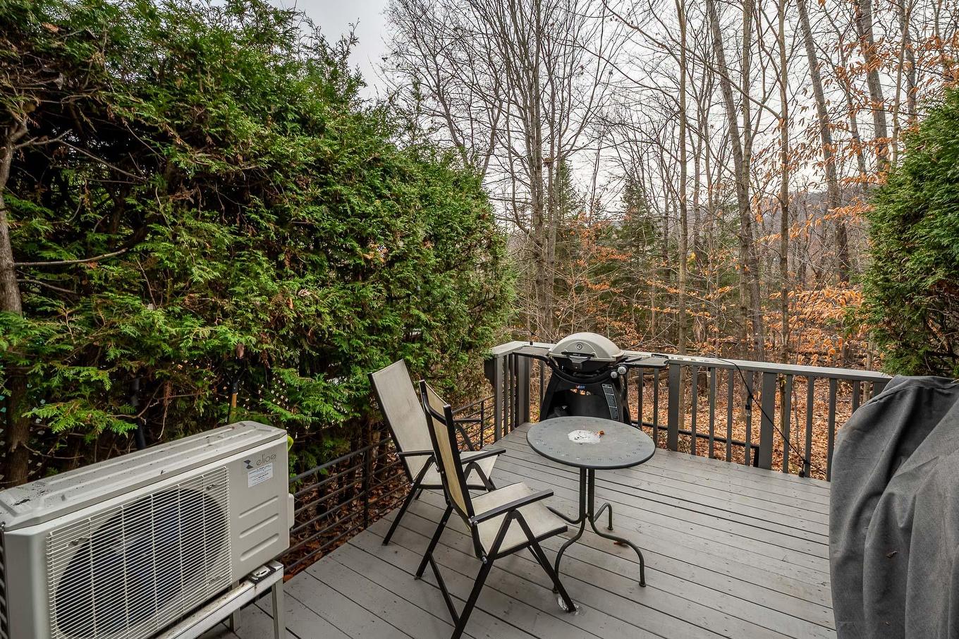 Patio - 103-280 Ch. Des Grappes, Piedmont, QC - Outdoor With Deck Patio Veranda