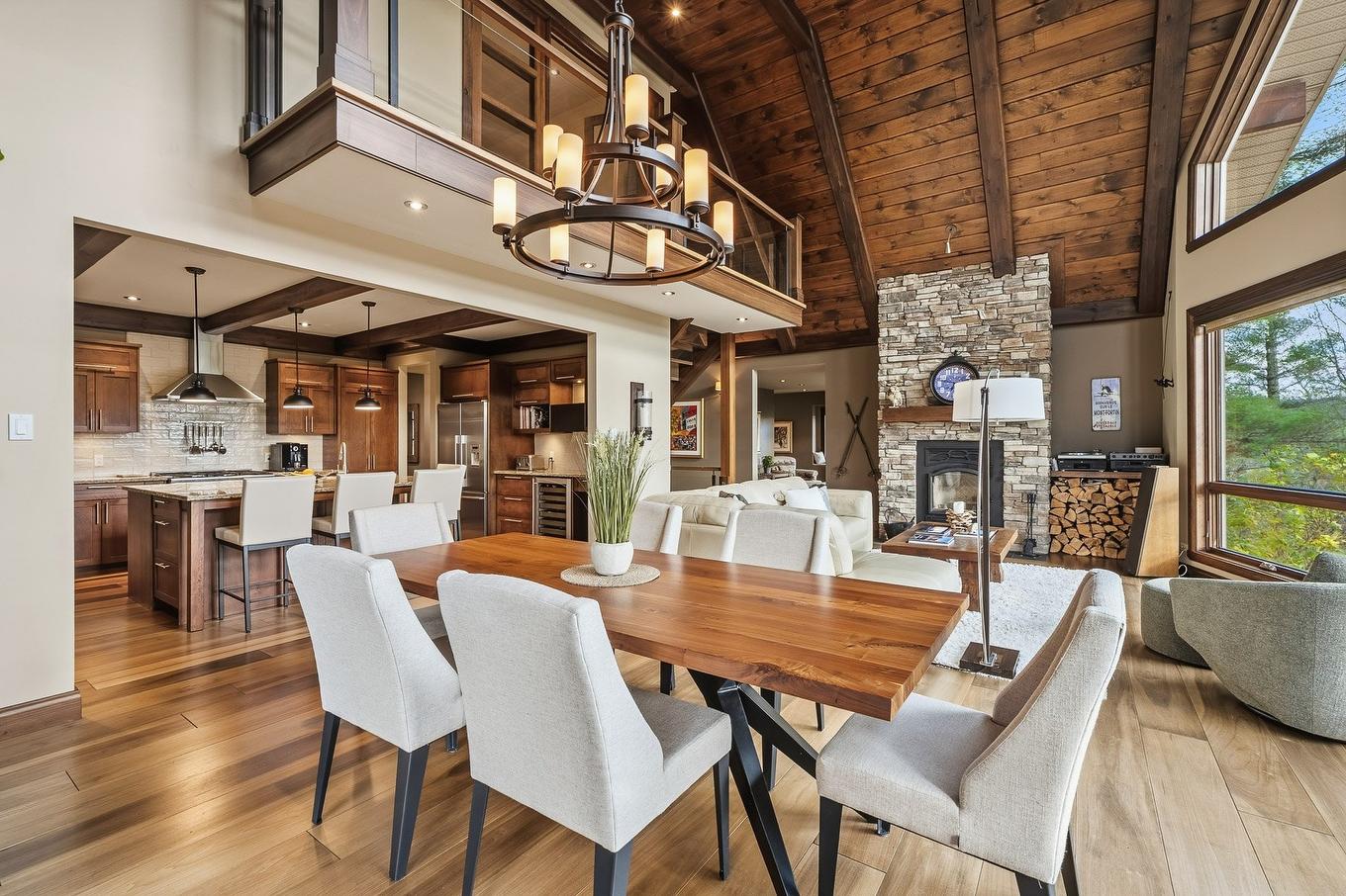 Overall view - 1835 Rue De La Forêt, Sainte-Adèle, QC - Indoor Photo Showing Dining Room With Fireplace
