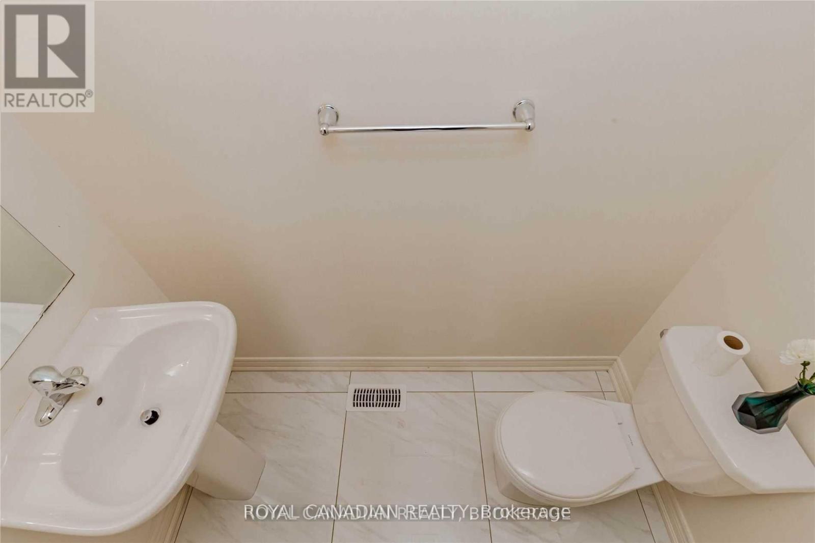 3919 Tufgar Crescent, Burlington, ON - Indoor Photo Showing Bathroom