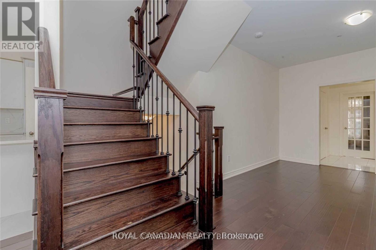 3919 Tufgar Crescent, Burlington, ON - Indoor Photo Showing Other Room