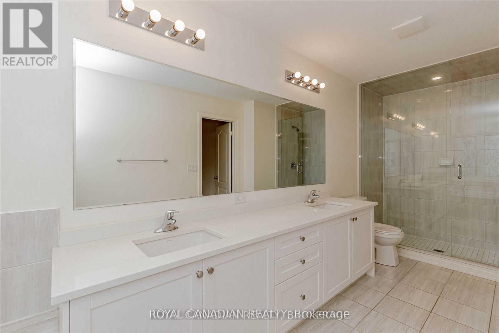 3919 Tufgar Crescent, Burlington, ON - Indoor Photo Showing Bathroom