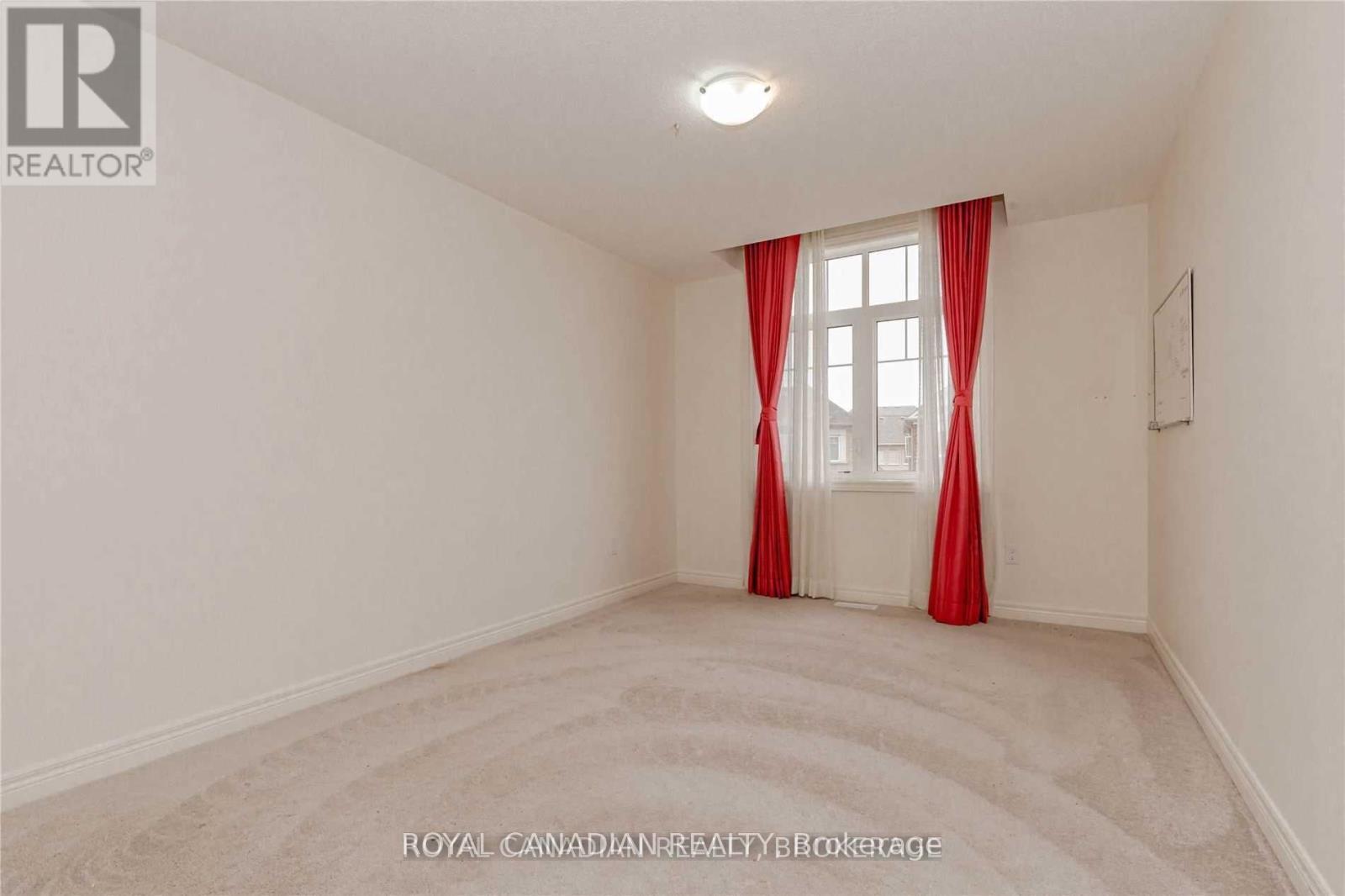 3919 Tufgar Crescent, Burlington, ON - Indoor Photo Showing Other Room