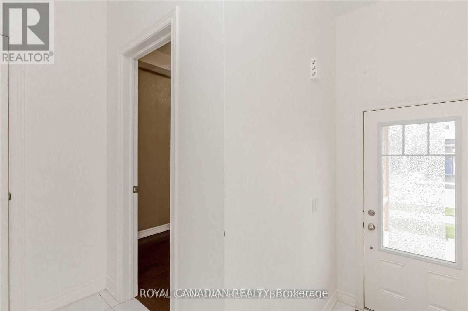 3919 Tufgar Crescent, Burlington, ON - Indoor Photo Showing Other Room