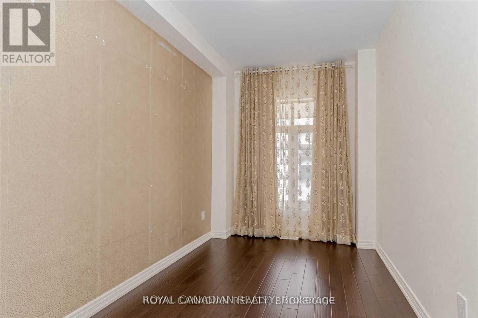 3919 Tufgar Crescent, Burlington, ON - Indoor Photo Showing Other Room