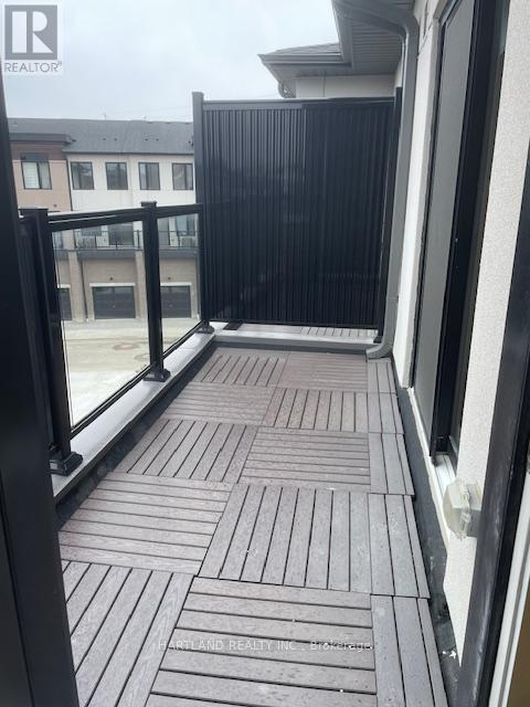 1407 - 1695 Dersan Street, Pickering, ON - Outdoor With Exterior