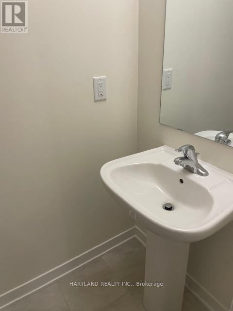 1407 - 1695 Dersan Street, Pickering, ON - Indoor Photo Showing Bathroom