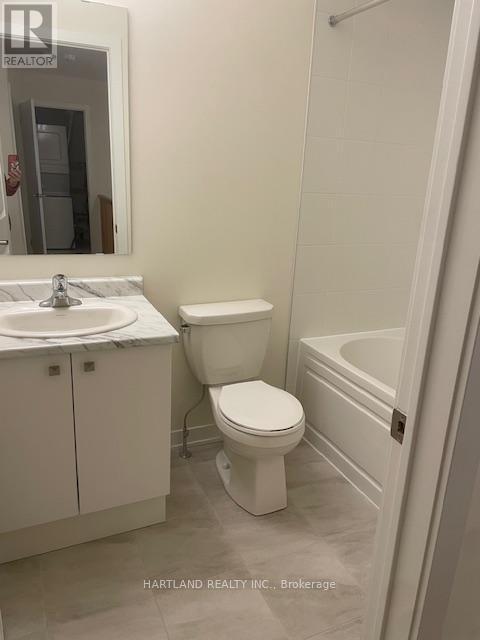 1407 - 1695 Dersan Street, Pickering, ON - Indoor Photo Showing Bathroom