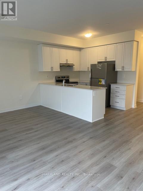 204 - 1695 Dersan Street, Pickering, ON - Indoor Photo Showing Kitchen