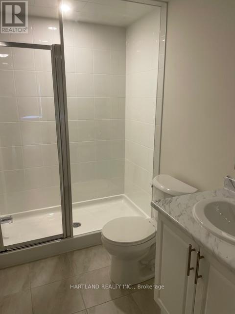 204 - 1695 Dersan Street, Pickering, ON - Indoor Photo Showing Bathroom