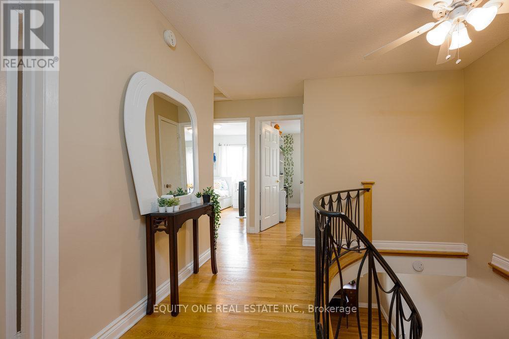 2557 Flannery Drive, Ottawa, ON - Indoor Photo Showing Other Room
