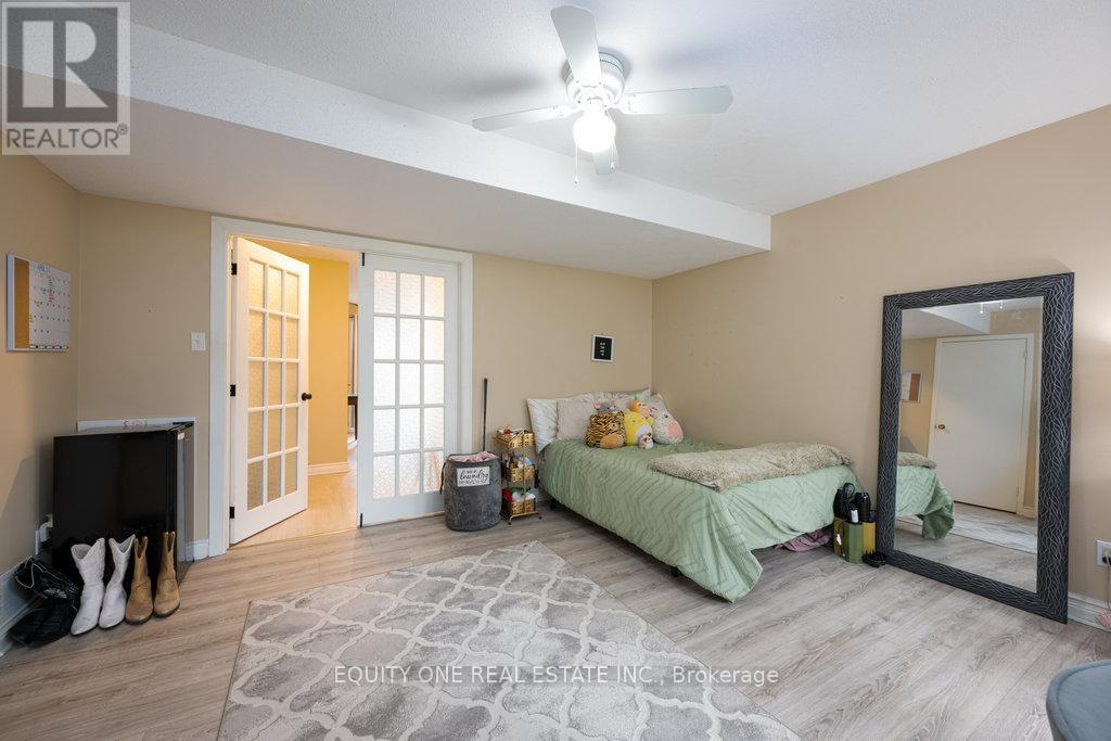 2557 Flannery Drive, Ottawa, ON - Indoor Photo Showing Bedroom