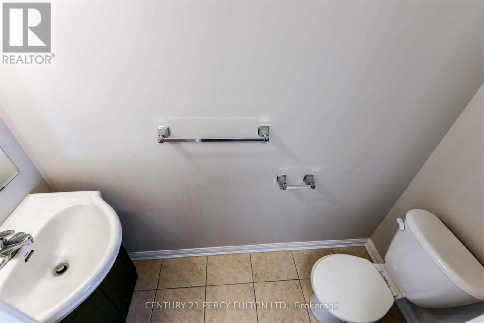 204 Magurn Gate, Milton, ON - Indoor Photo Showing Bathroom