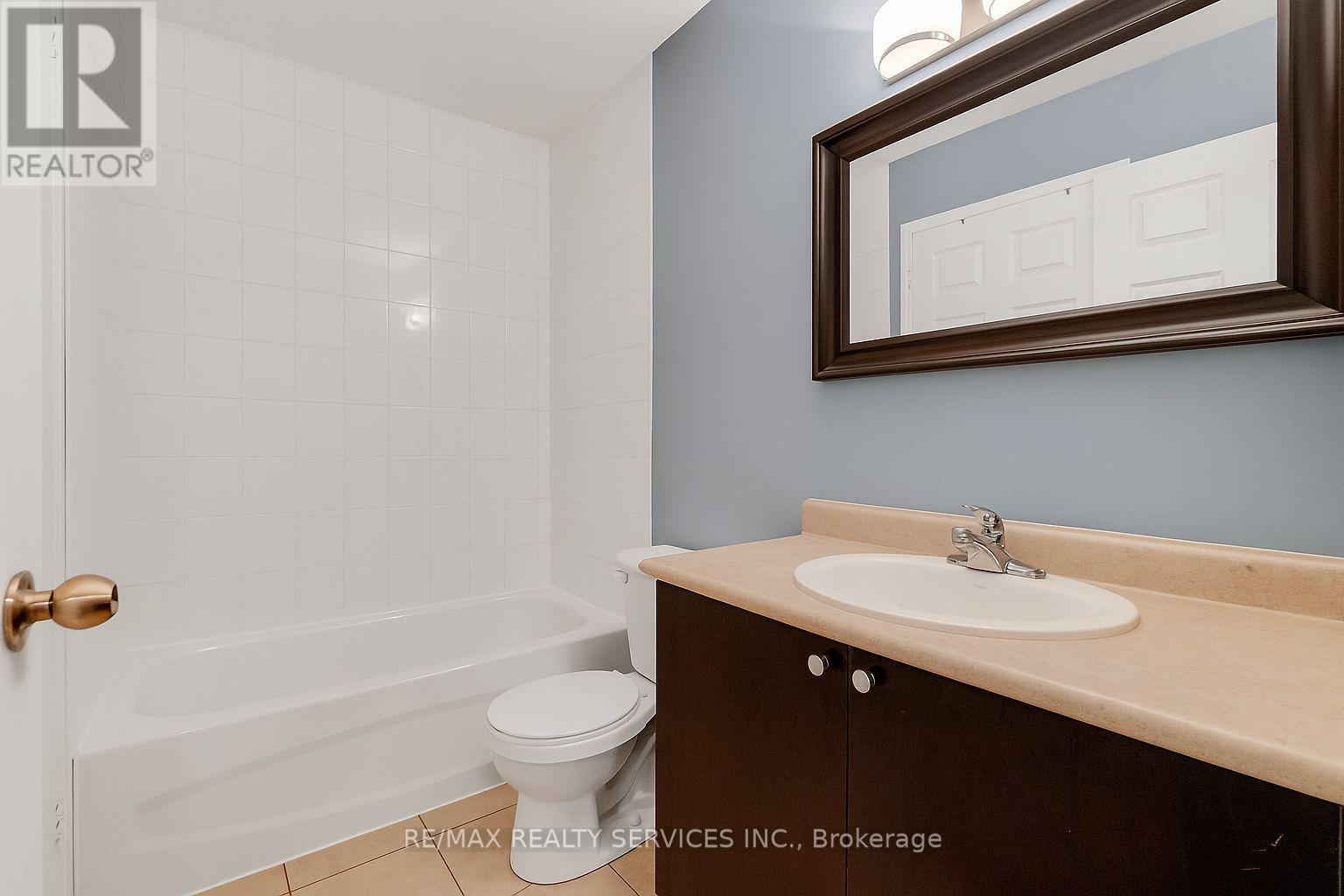 101 - 5150 Winston Churchill Boulevard, Mississauga, ON - Indoor Photo Showing Bathroom