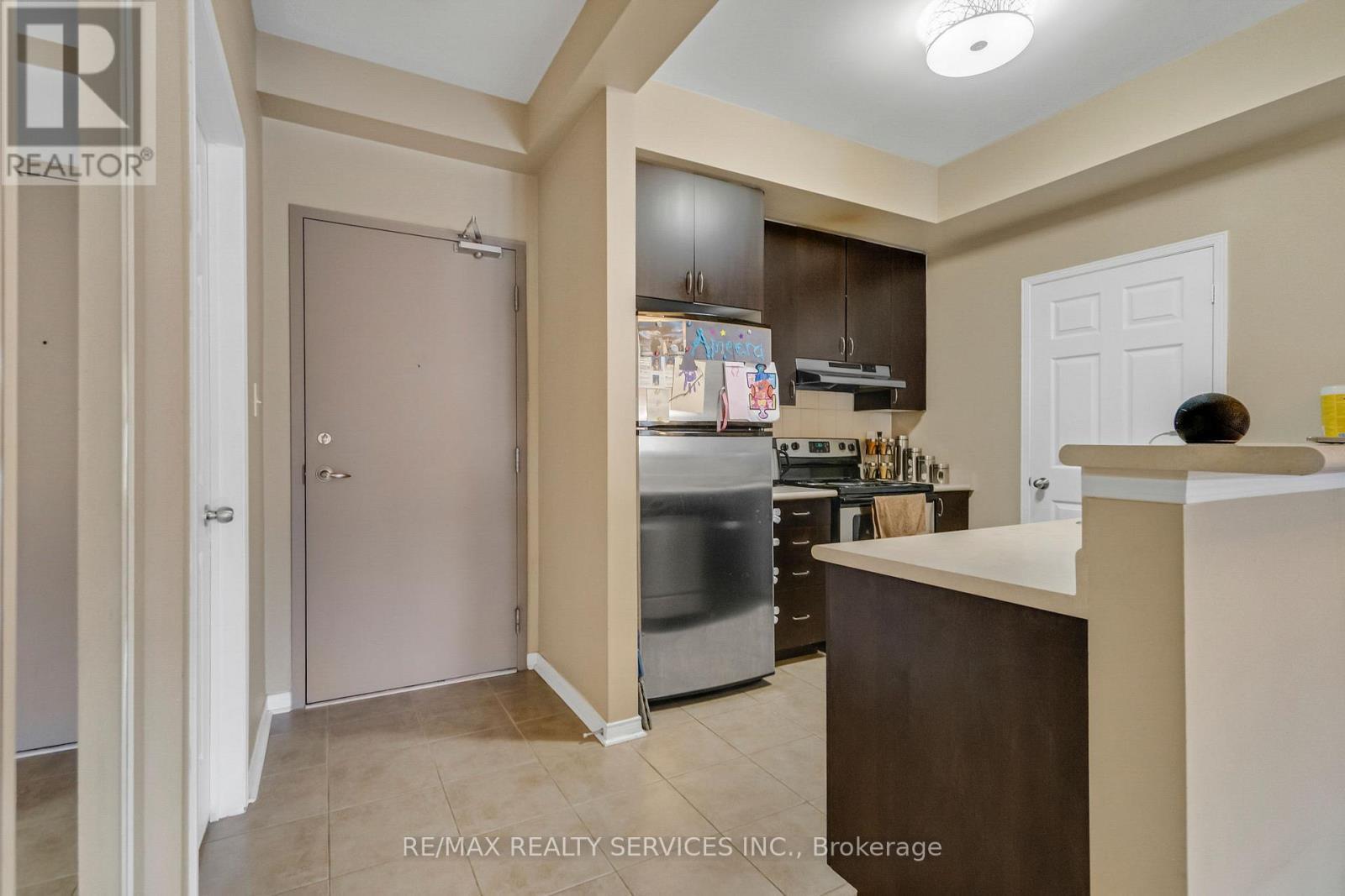 101 - 5150 Winston Churchill Boulevard, Mississauga, ON - Indoor Photo Showing Kitchen