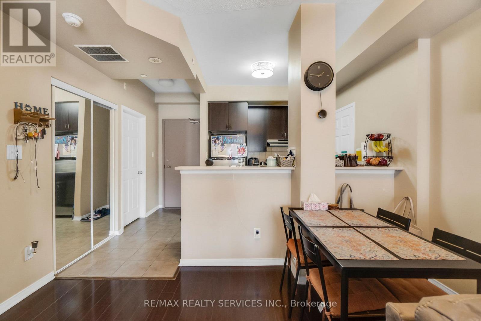 101 - 5150 Winston Churchill Boulevard, Mississauga, ON - Indoor