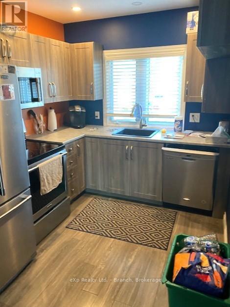 148 Sixth Avenue, Timmins (Tne - Central), ON - Indoor Photo Showing Kitchen