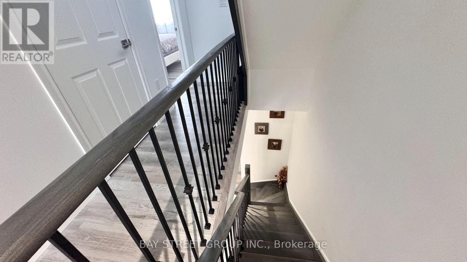 5921 Bentley Common, Niagara Falls, ON - Indoor Photo Showing Other Room