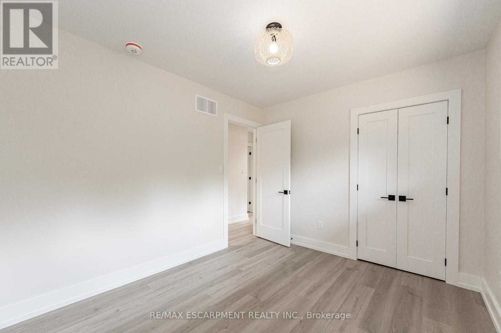 Upper - 664 Hiawatha Boulevard, Hamilton, ON - Indoor Photo Showing Other Room