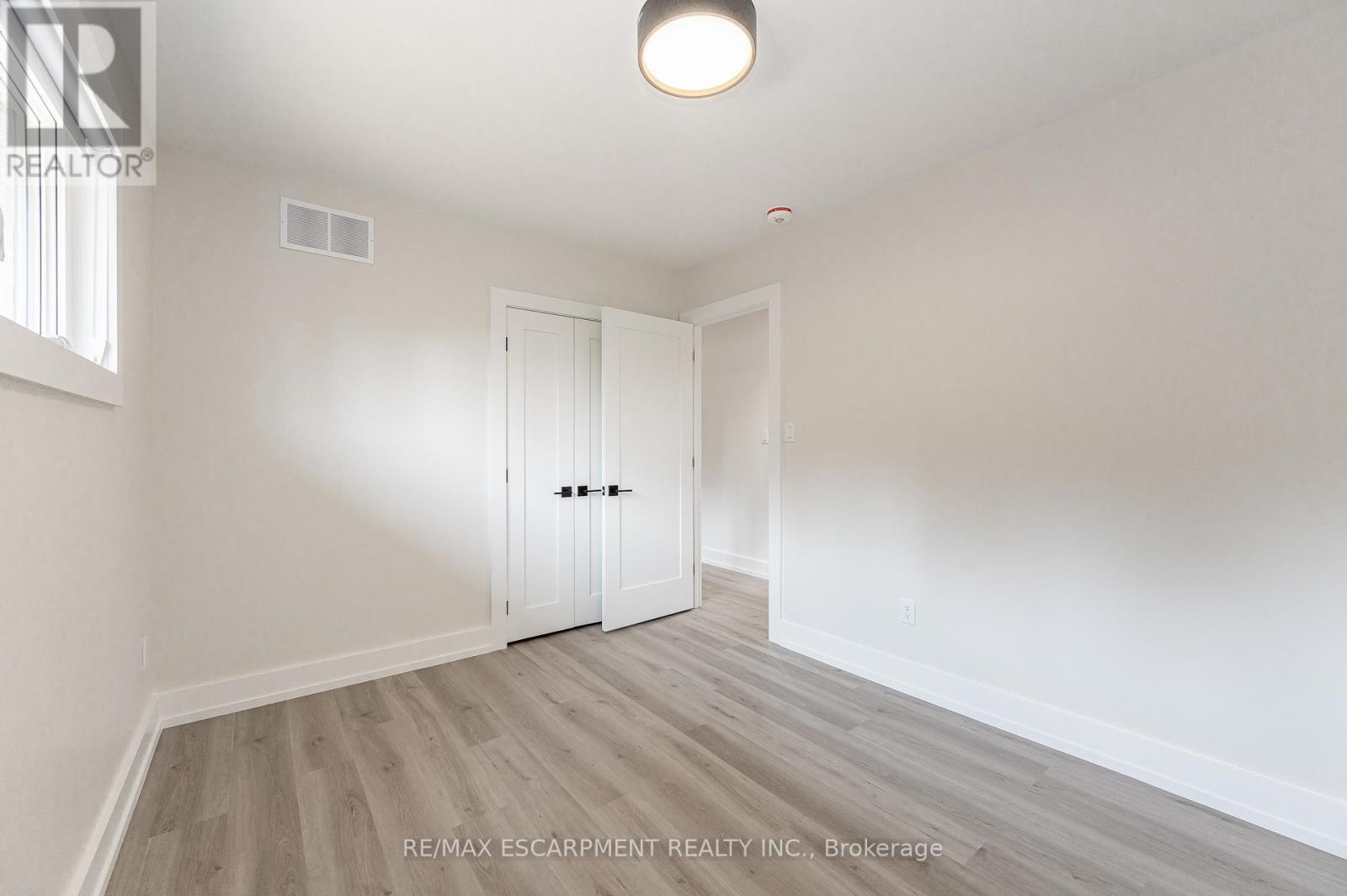 Upper - 664 Hiawatha Boulevard, Hamilton, ON - Indoor Photo Showing Other Room